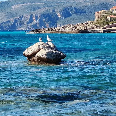 302 Sea And Sun Apartment's Кардамили