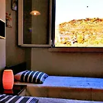 Homestay 302 Sea And Sun Apartment's