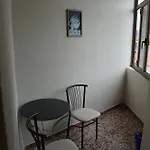 302 Sea And Sun Apartment's Homestay *