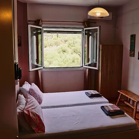 Δωμάτια σε οικογενειακή κατοικία 302 Sea And Sun Apartment's