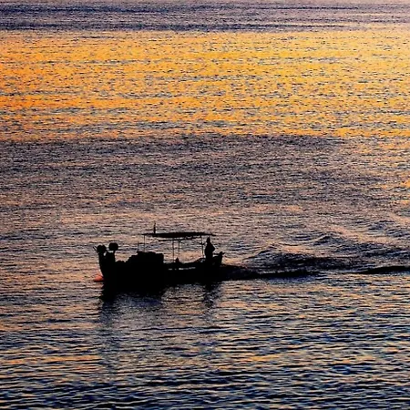 民宿 302 Sea And Sun Apartment's