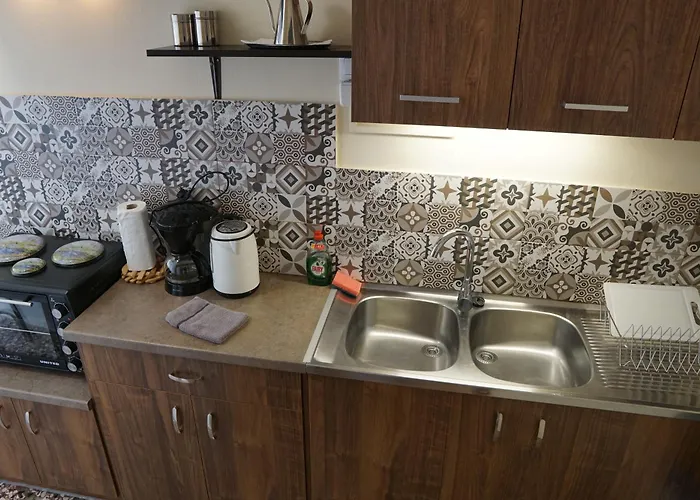 302 Sea And Sun Apartment's Privatunterkunft Kardhamili